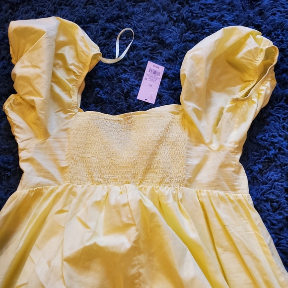 YELLOW DRESS - Picture 2 of 7